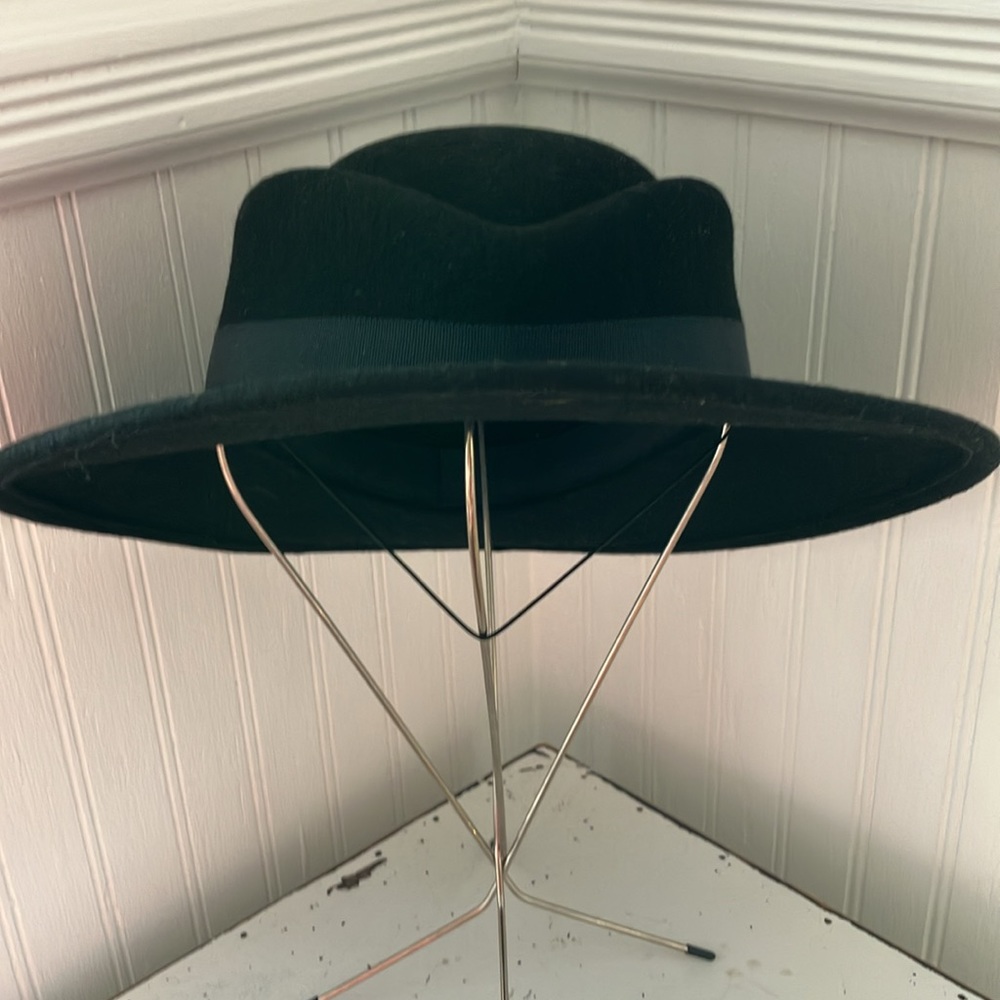 Ladies Black Hat, 💯% Wool, Measures 13”x 10”x 5”, 3” Brim, Ribbon Surrounding